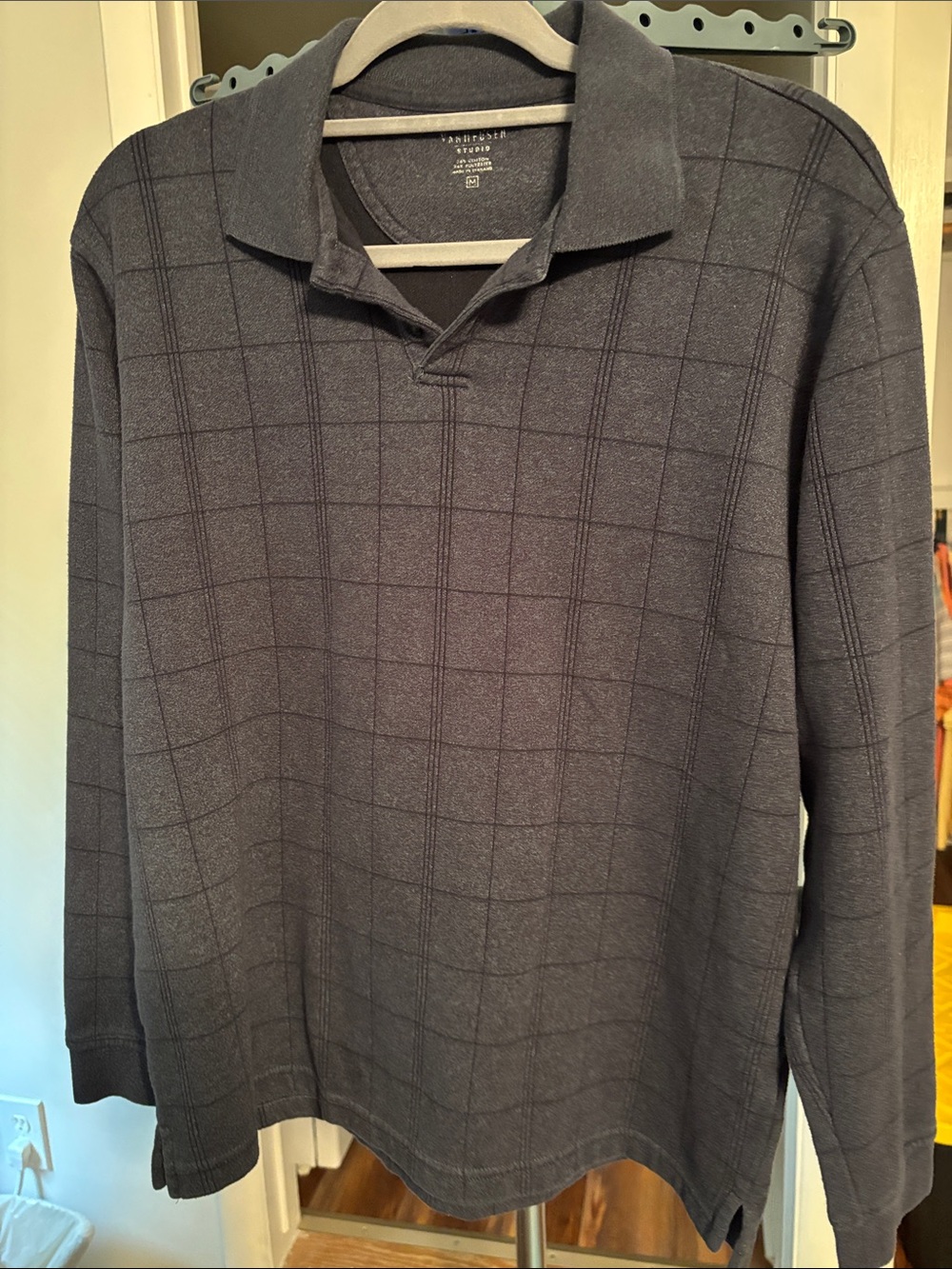 Van Heusen Men's Long-Sleeve Polo in Charcoal Windowpane